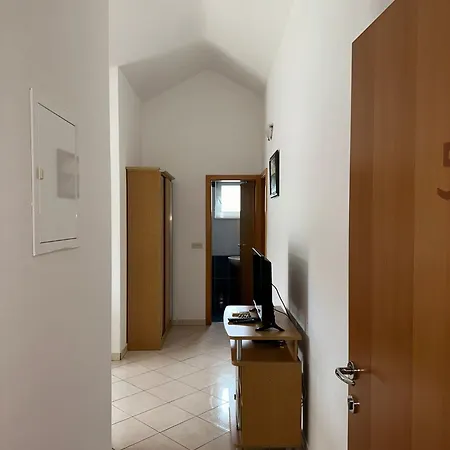 Zura Apartmán Marina