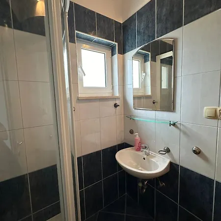 Zura Apartmán
